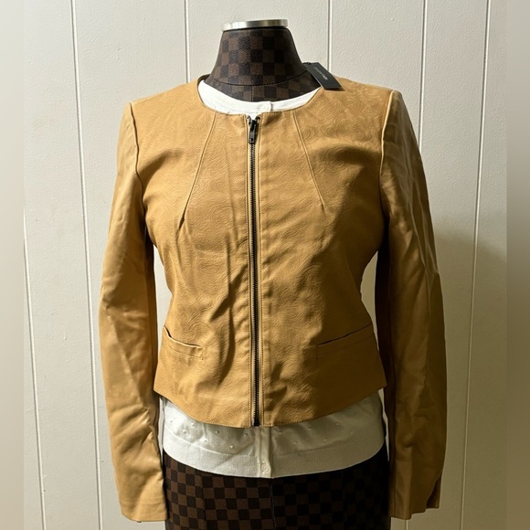 Walter Baker Cropped Faux Leathe Jacket Mocha - Picture 6 of 8